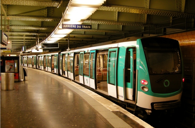 Estación y Metro de París